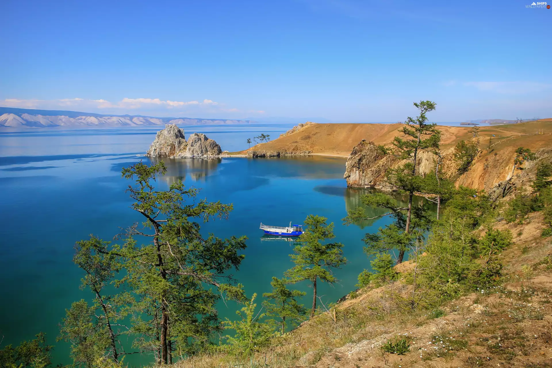 Russia, Olkhon Island, bath-tub, Baikal Lake