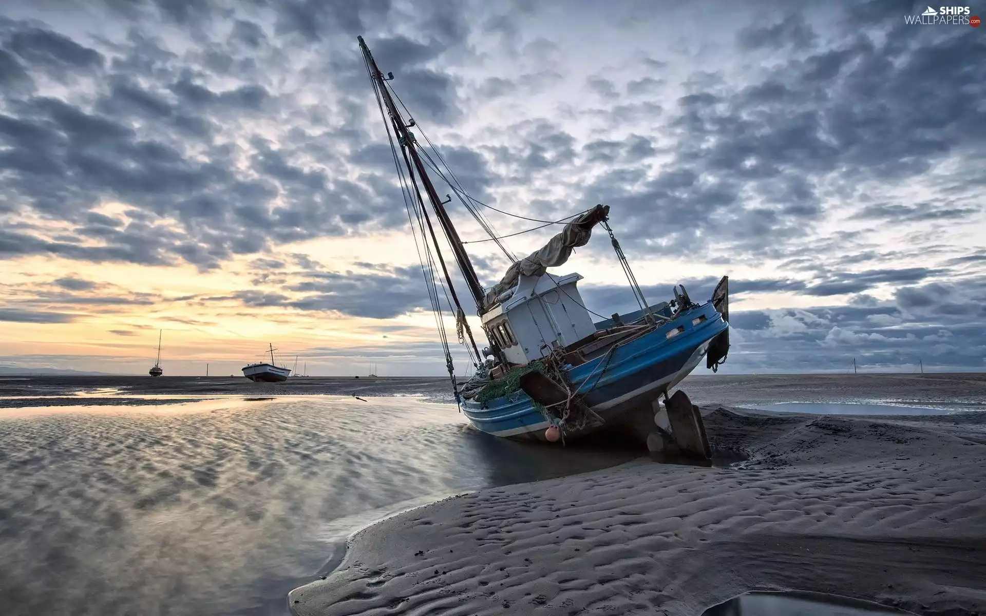 sea, Sand, Boats, Beaches