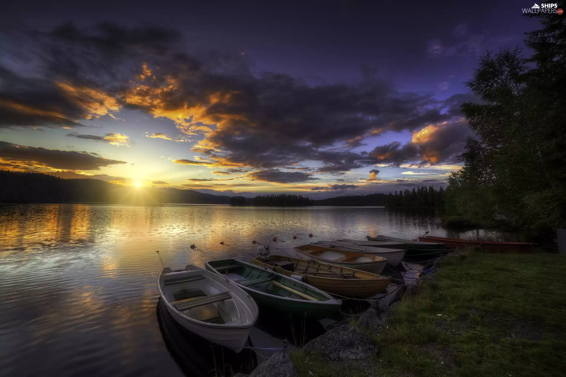 boats, lake, coast, grass, clouds, Great Sunsets, viewes, evening, trees