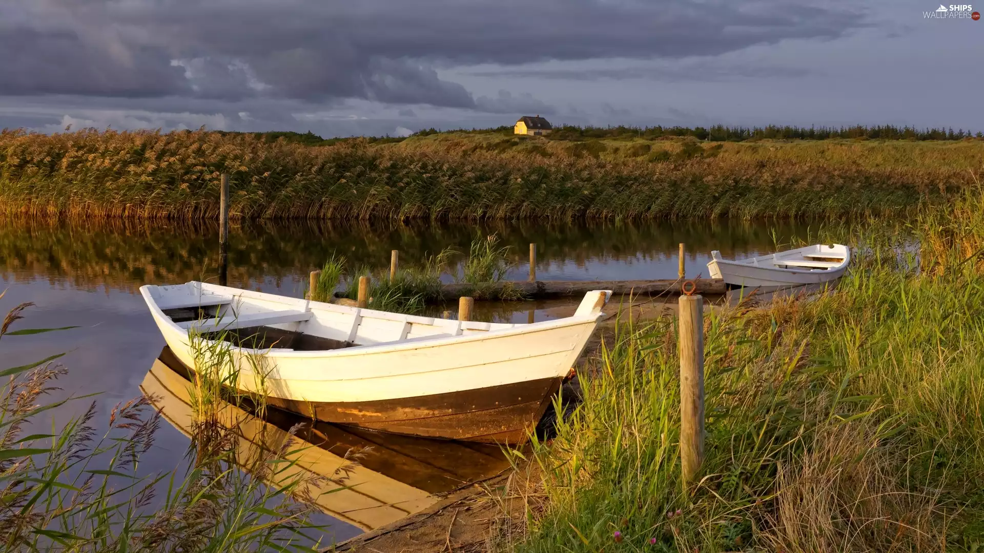 house, clouds, boats, cane, lake