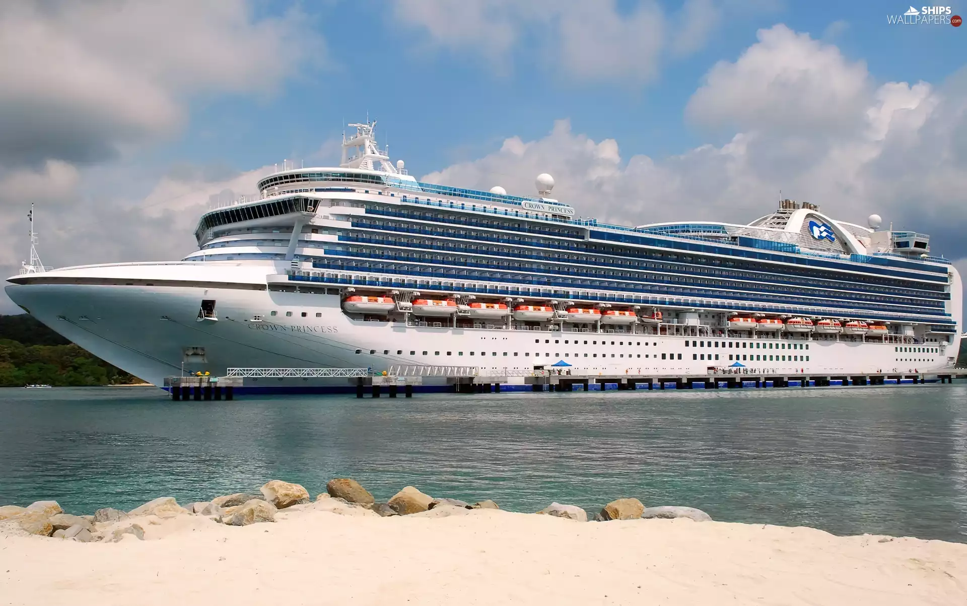 Crown Princess, Launches