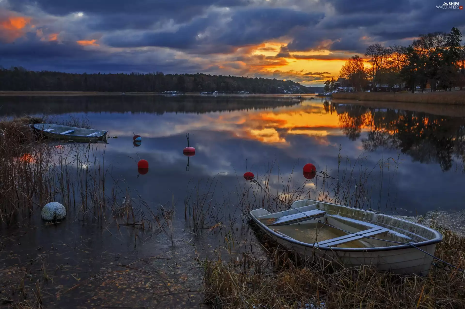 Boats, Great Sunsets, lake