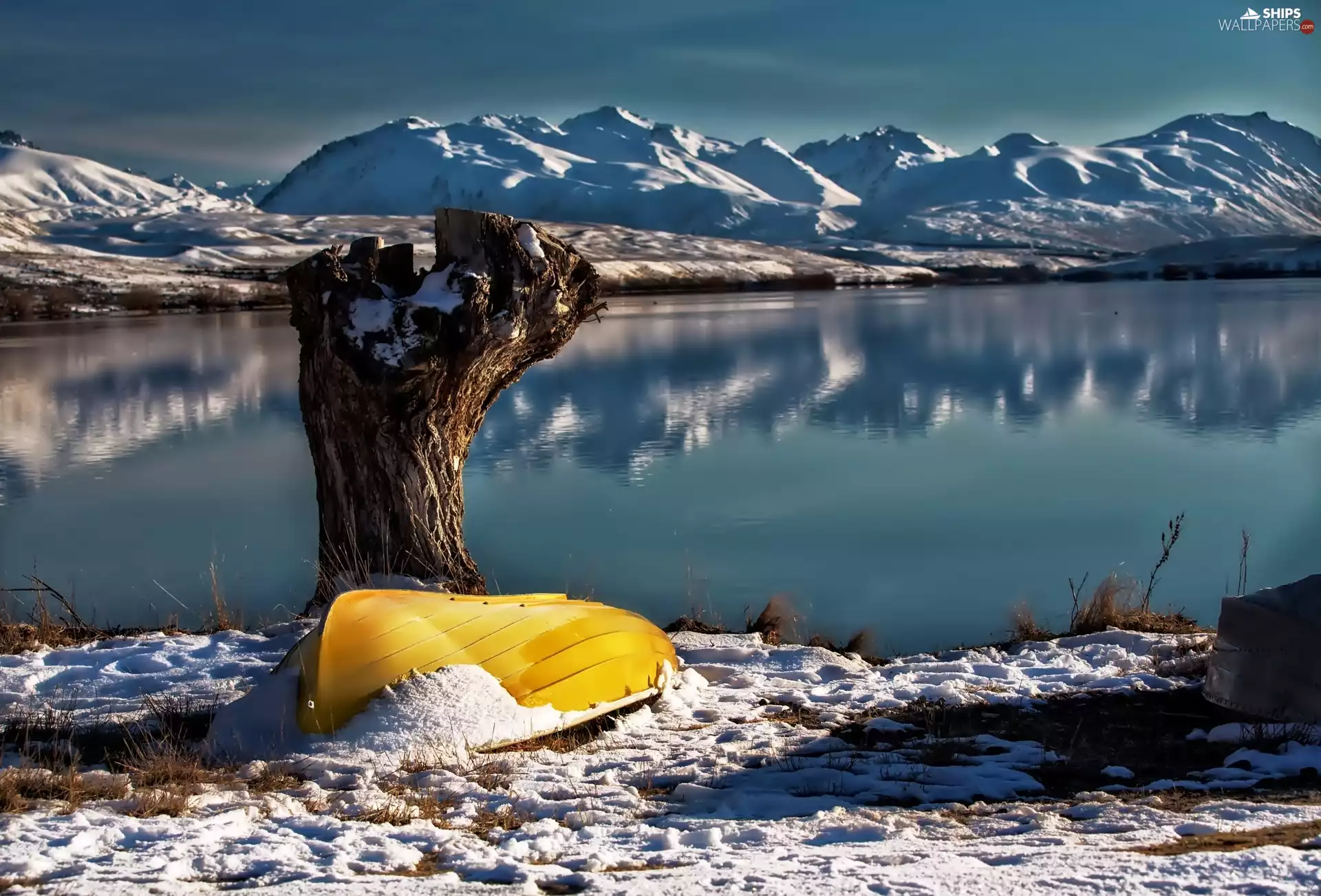Boat, New Zeland, Mountains, lake, winter