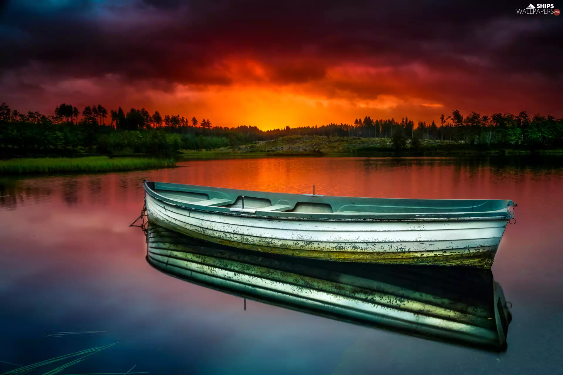 Sky, Boat, viewes, scrub, trees, lake