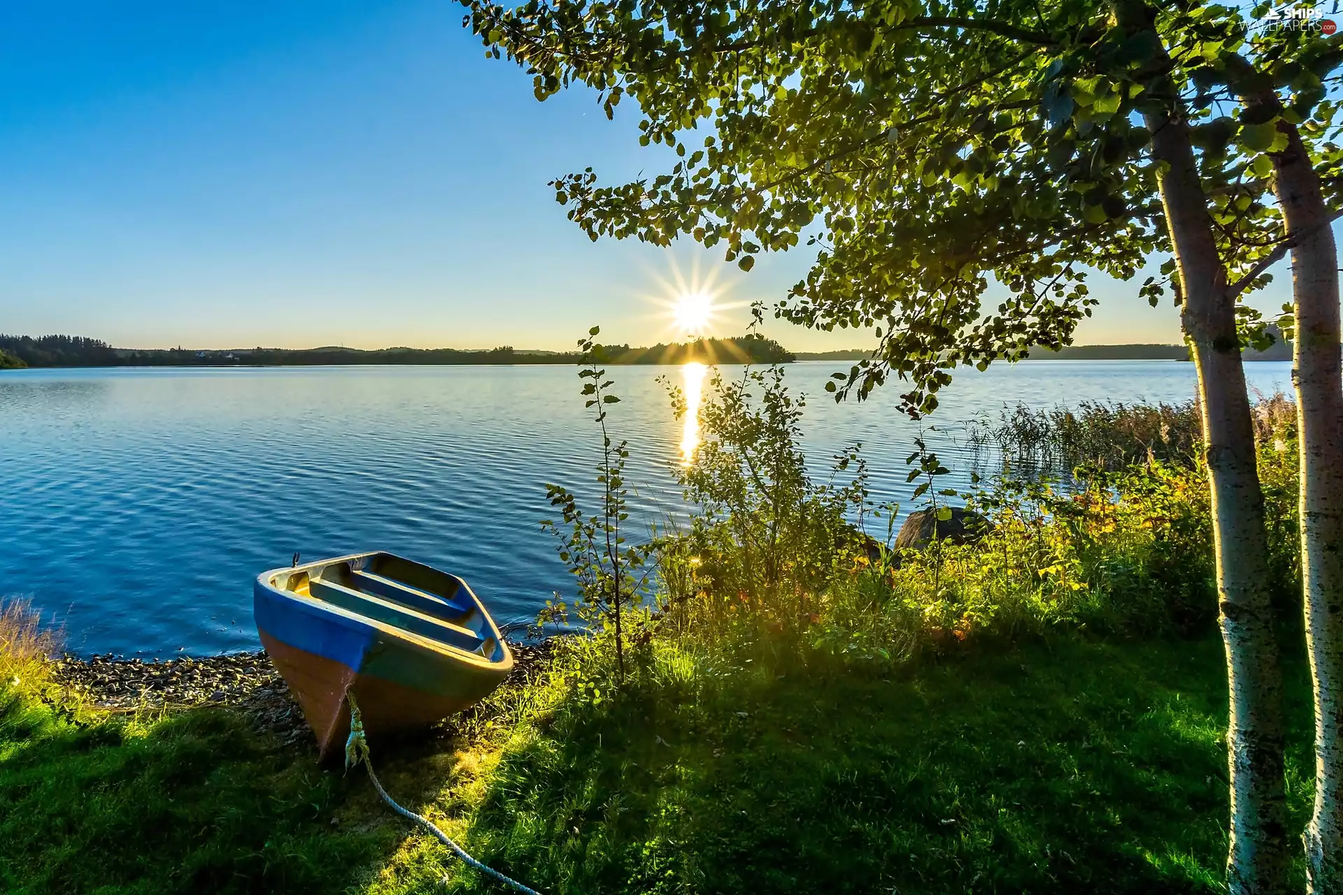 rays of the Sun, Boat, lake