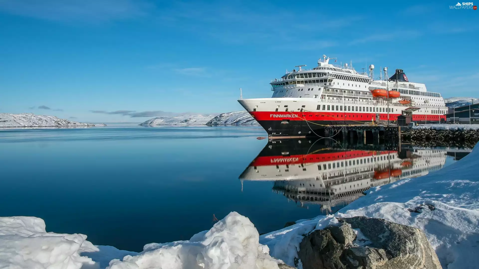 Port of Kirkenes, Norway, Mountains, winter, Passenger Ship Finnmarken, The Barents Sea