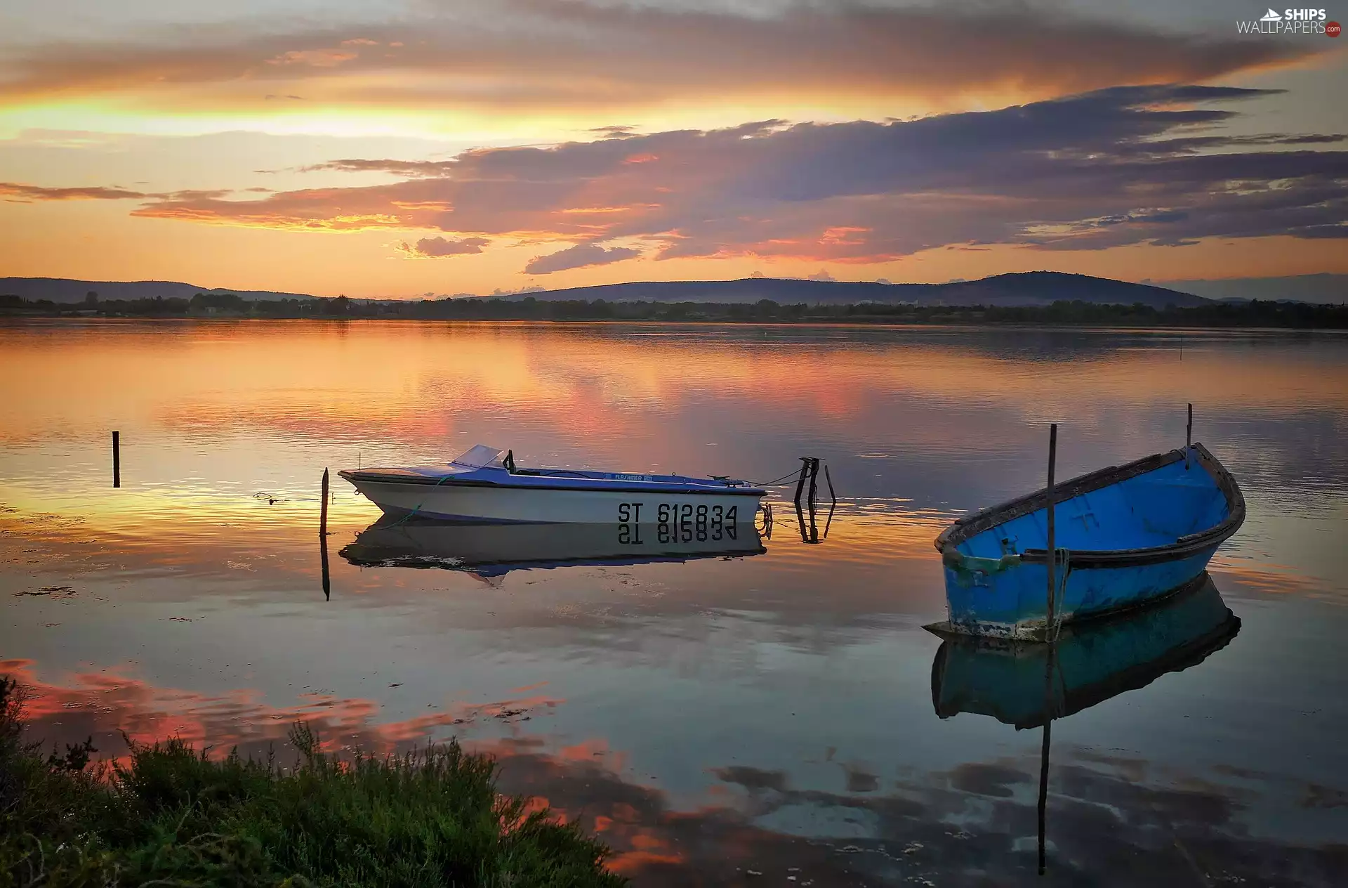 lake, Great Sunsets, Two, boats, lake