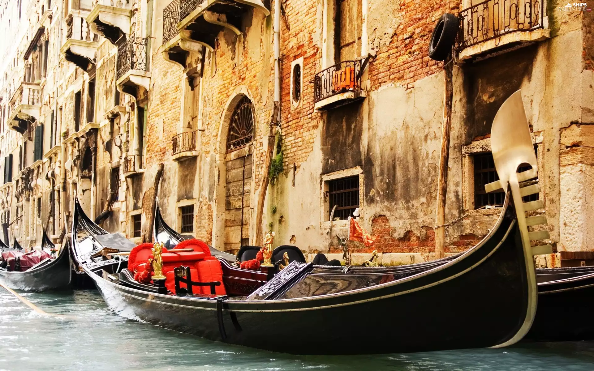 Venice, Gondolas