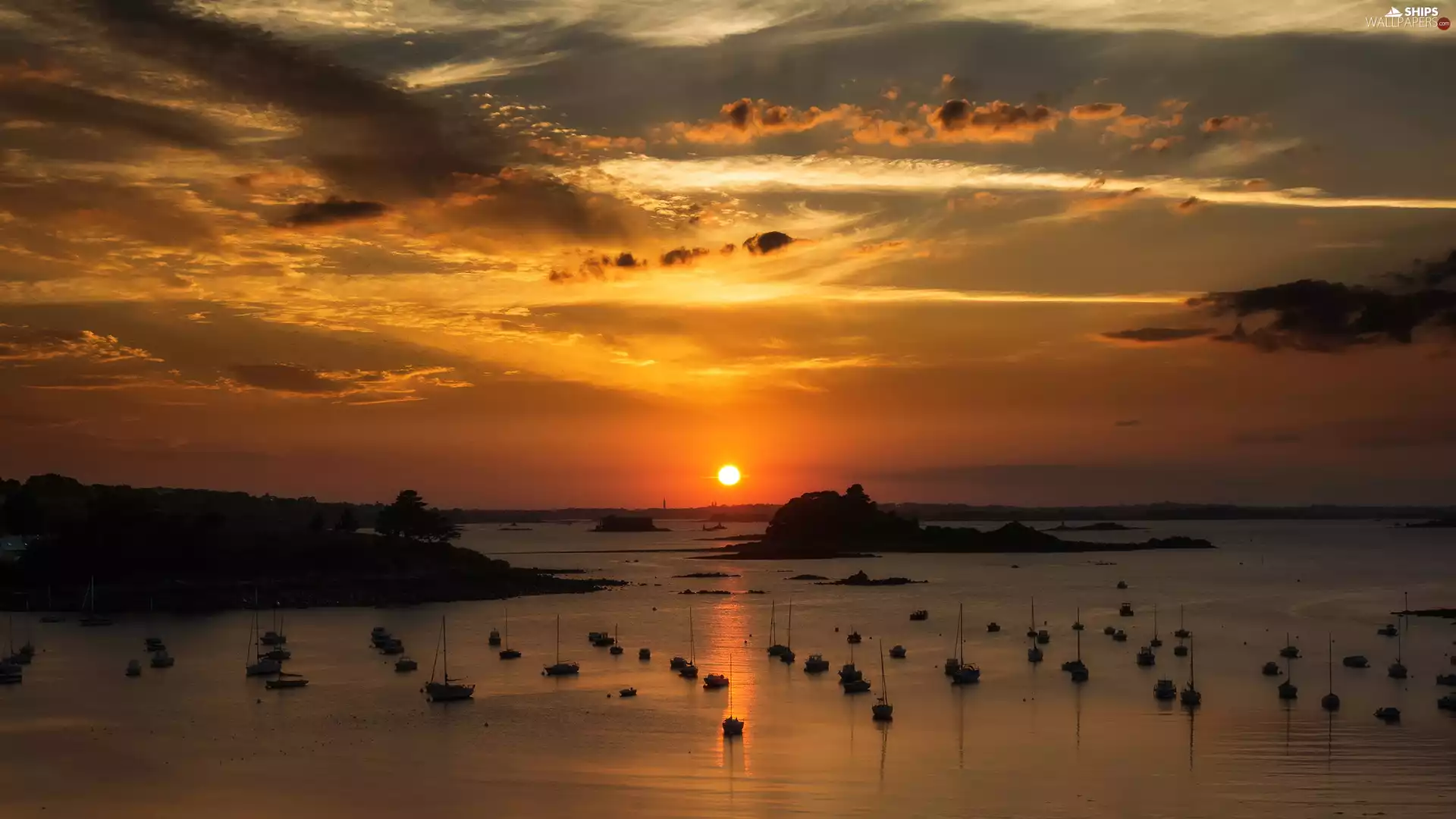 Great Sunsets, sea, vessels