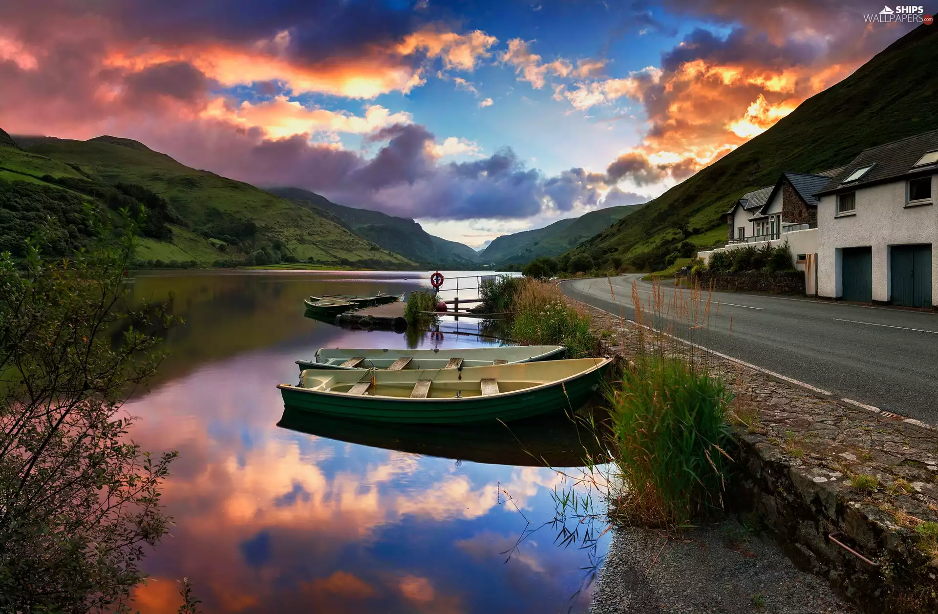 Great Sunsets, Tal-y-llyn Lake, boats, Mountains, Way, wales, Great Britain, Houses