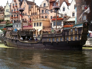 galley, Gdańsk, apartment house, motlawa