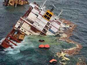 sinking, cargo, Launches, Ship