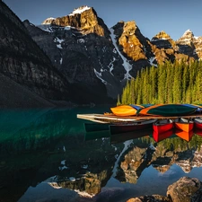 Kayaks, lake, trees, forest, Mountains, Canada, Province of Alberta, Platform, Moraine Lake, Banff National Park, viewes