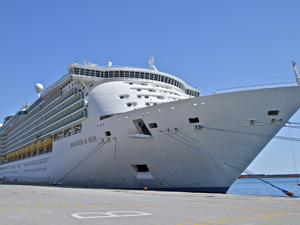 moorings, Passanger ship, sea