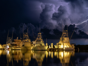thunderbolt, Night, Yachts